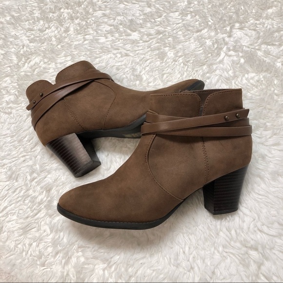 Cityclassified Steel Heeled Bootie Sz 8.5 - Picture 3 of 12